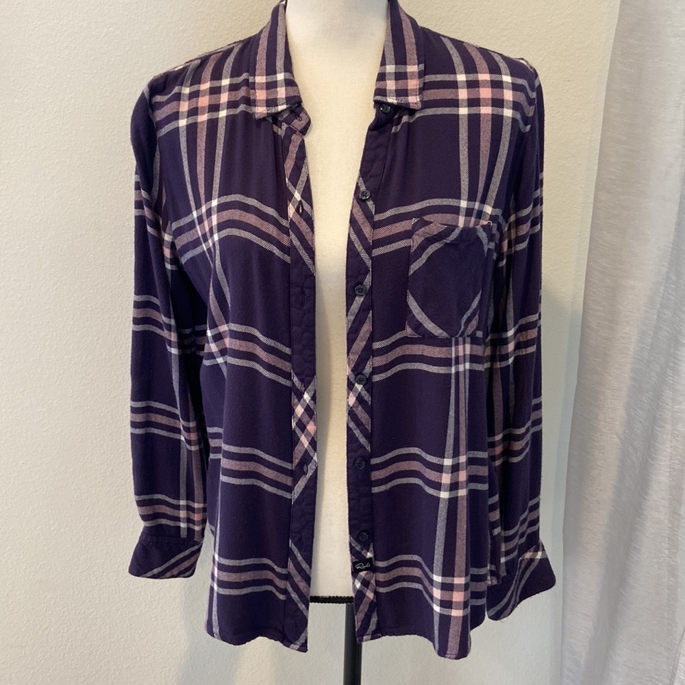 Purple/pink flannel plaid long sleeve button down